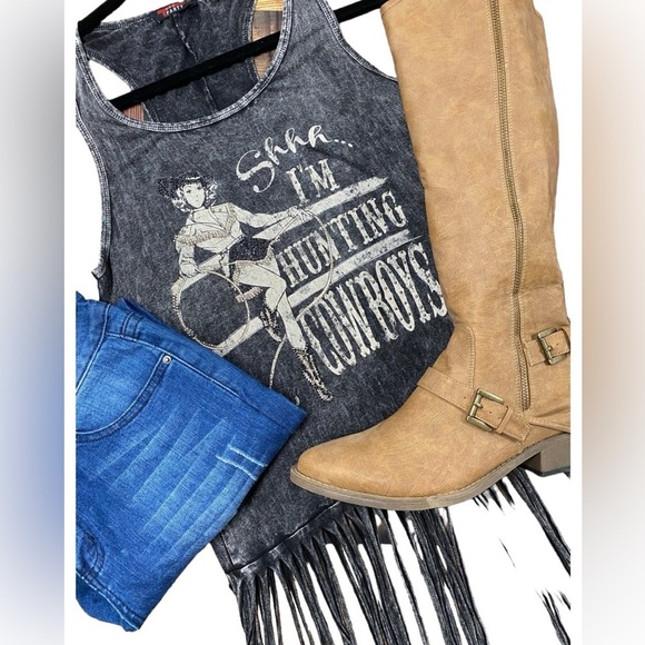 NWOT Shhh I'm Hunting Cowboys Black Distressed Western Tank Top Women's Medium M - Picture 5 of 14